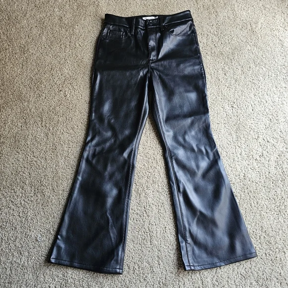 Good American Size 6/28 Black Cropped Mini Boot Faux Leather Pants - Picture 4 of 7